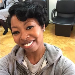 Meet your Posher, Erica