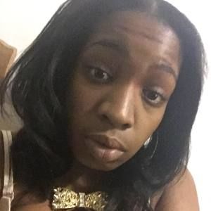 Meet your Posher, Reynette