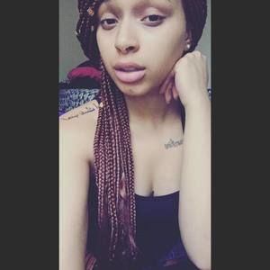 Meet your Posher, Dazhanae