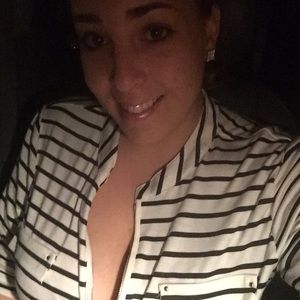 Meet your Posher, Adelayda