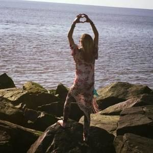 Meet your Posher, Hillary