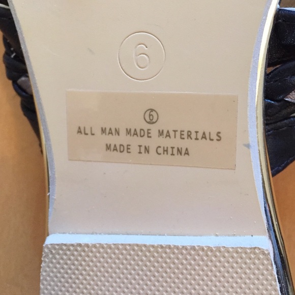 ‼️SOLD ‼️Sandals - Picture 3 of 3