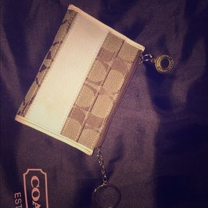 ‼️SALE‼️Coach change purse