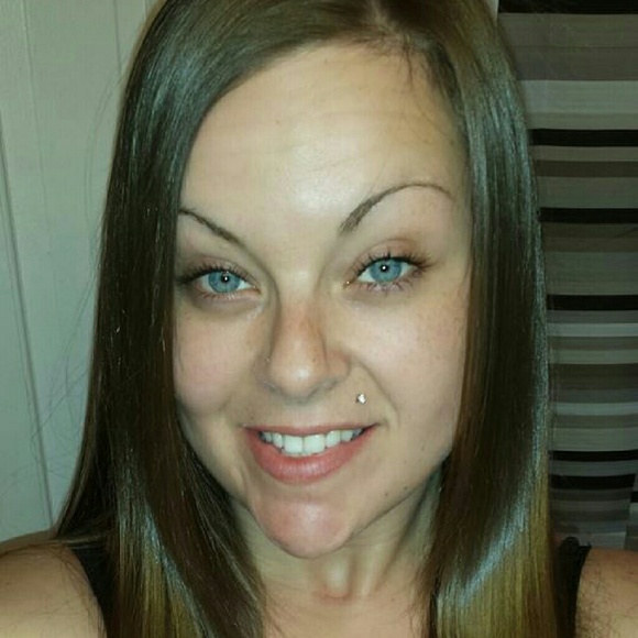 Meet your Posher, Stephanee - Picture 1 of 1