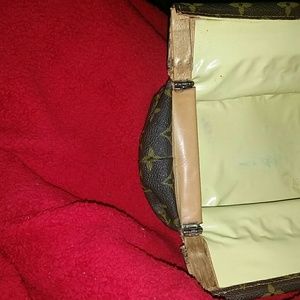 Louis Vuitton Bags - Rare AuthenticVintage Louis VuittonCase Unisex Louis Vuitton Bags - Rare AuthenticVintage Louis VuittonCase Unisex