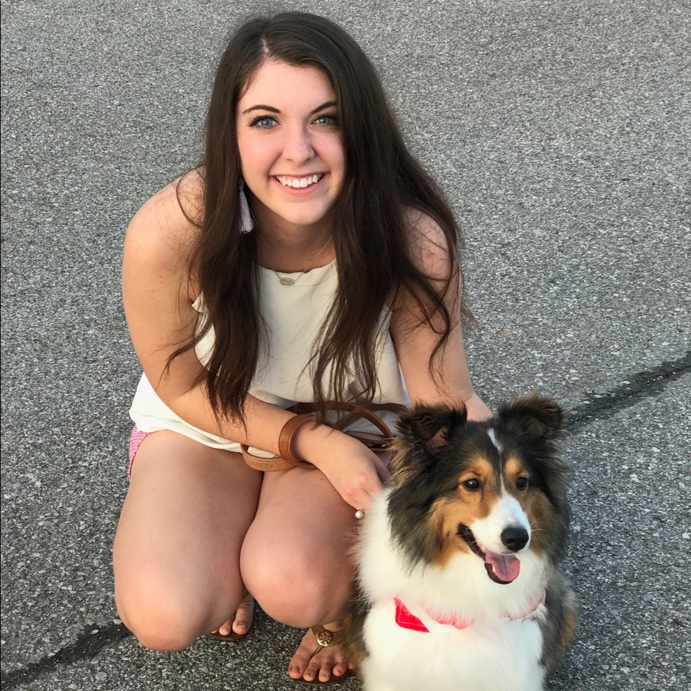Meet your Posher, Alyssa