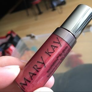 Mary Kay NouriShine Lip Gloss- Berry Sparkle