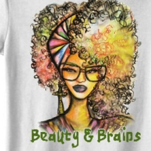 Meet your Posher, Kirstie - chic & feminine😉 - Picture 3 of 4