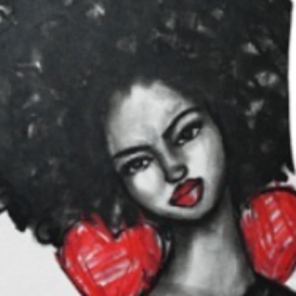 Meet your Posher, Kirstie - chic & feminine😉 - Picture 4 of 4