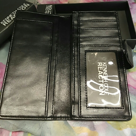 Wallet - Picture 3 of 4