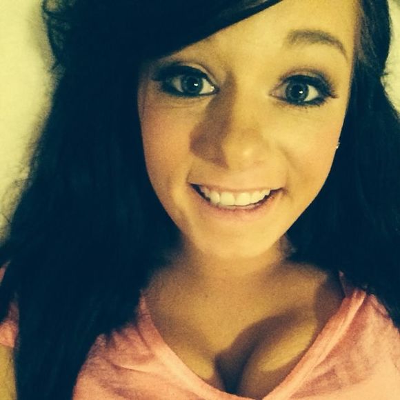 Meet your Posher, Makayla