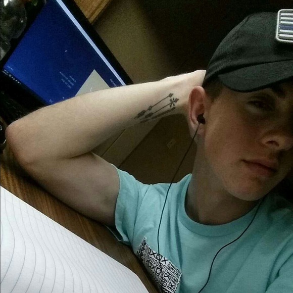 Meet your Posher, Brad - Picture 1 of 1