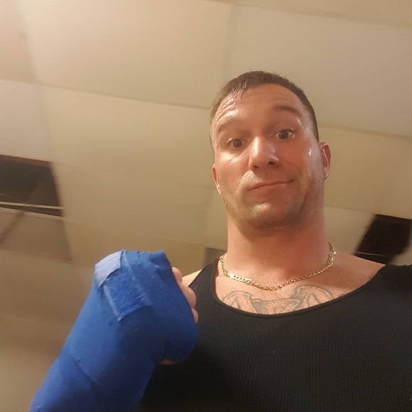 Meet your Posher, Chris - Picture 1 of 1