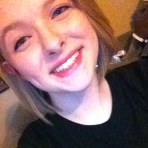 Meet your Posher, Haley - Picture 1 of 1