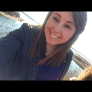 Meet your Posher, Jillian