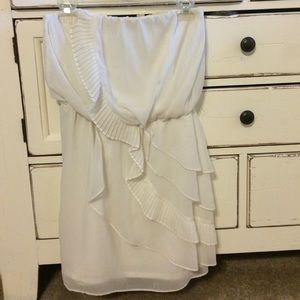 BCBG strapless dress. XS. Like new condition