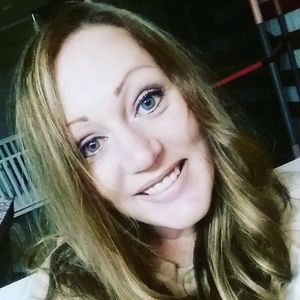 Meet your Posher, Angelia