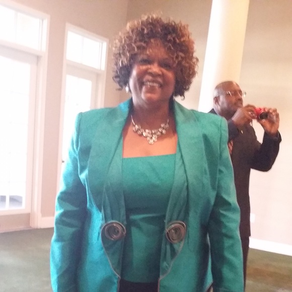 Meet your Posher, Saundra - Picture 1 of 1