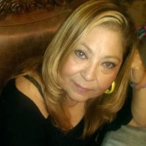 Meet your Posher, Corina