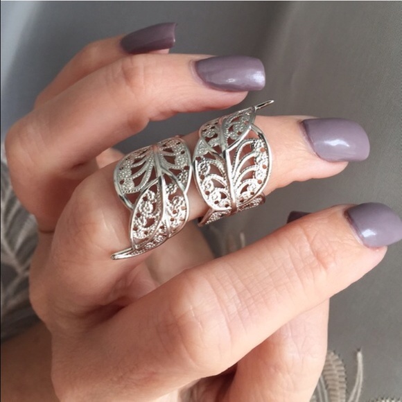 2/$15 Filigree Wrap Ring silver - Picture 3 of 4