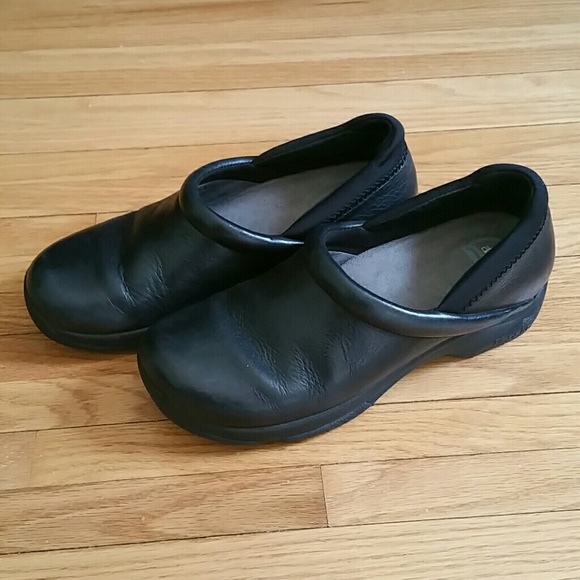 Black Dansko Professional Shoes