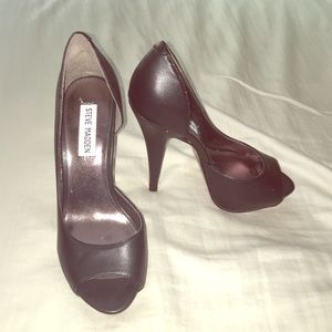 Steve Madden peep toe black high heels Nwot 7.5