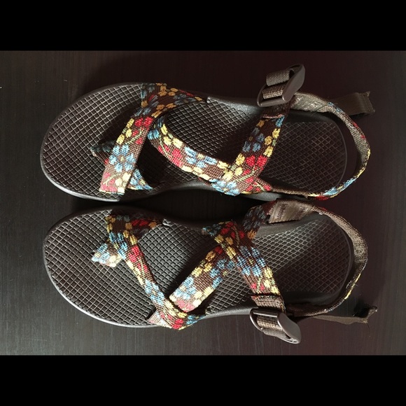 flower chacos
