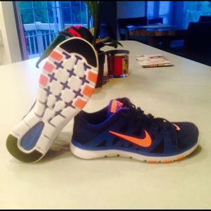 Brand new Nike training shoes size 6.5 women's