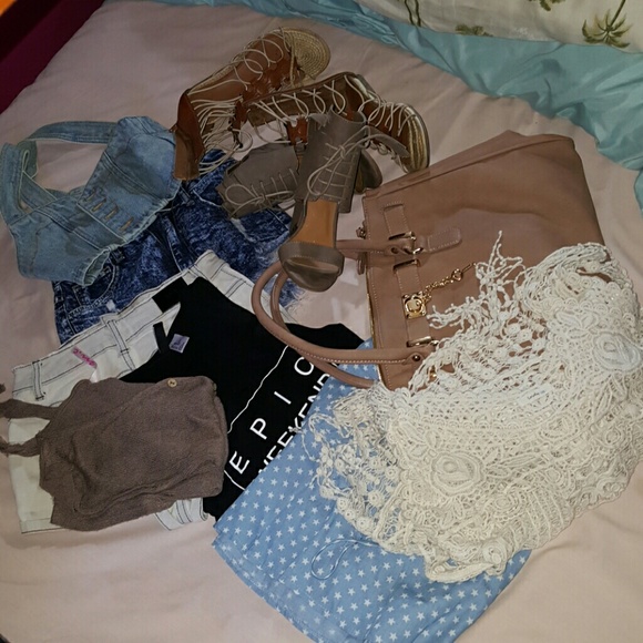 Bundle/ Trade for Moss and Monroe