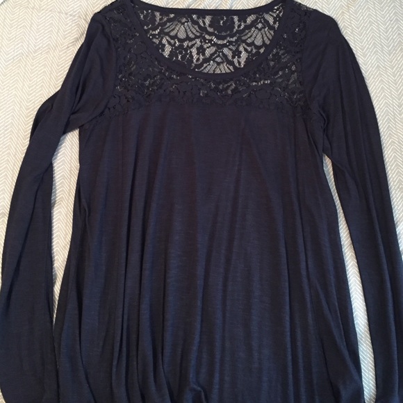 Navy Hollister cut out top