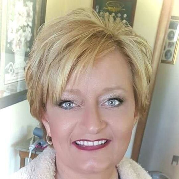 Meet your Posher, Lesa - Picture 1 of 1