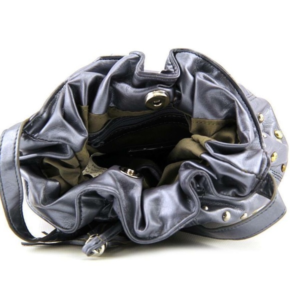 SOLD OUT! Steve Madden drawstring Crossbody bag - Picture 2 of 4