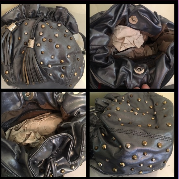 SOLD OUT! Steve Madden drawstring Crossbody bag - Picture 4 of 4