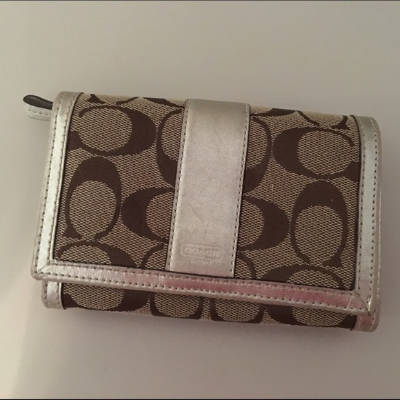 Coach wallet