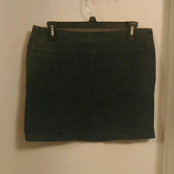 Forever 21 dark charcoal grey mini skirt
