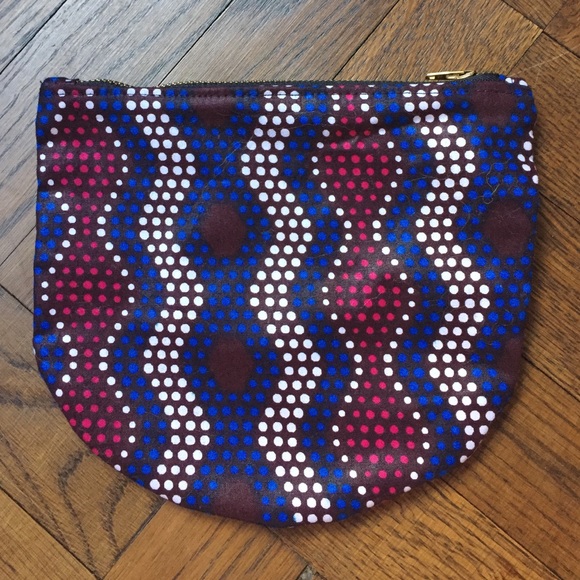 Lips pouchette - Picture 2 of 4