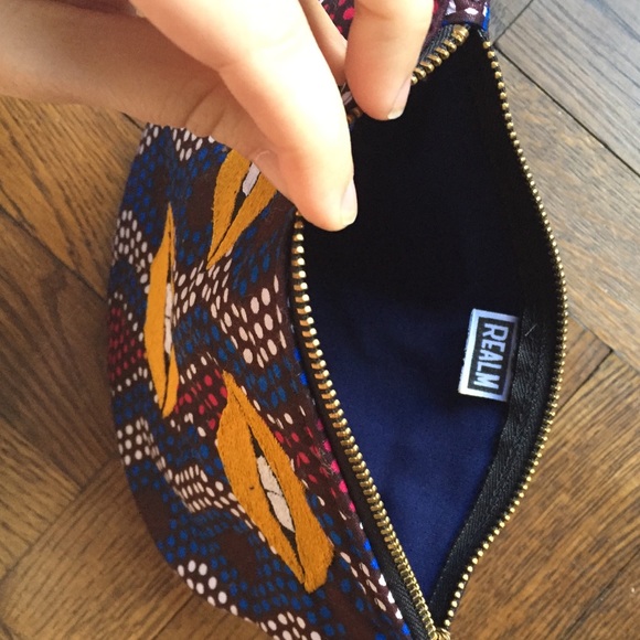 Lips pouchette - Picture 3 of 4