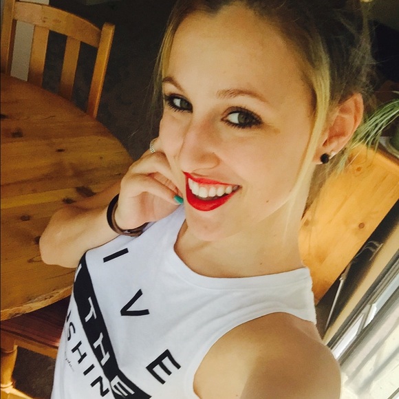 Meet your Posher, Jenna