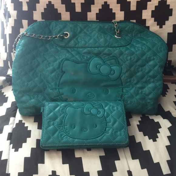 Hello kitty purse