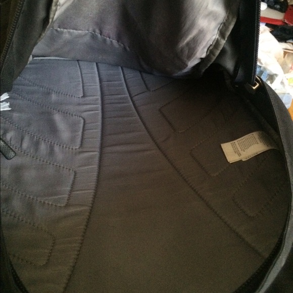 Very good condition North face Bookbag😊💥 - Picture 4 of 4