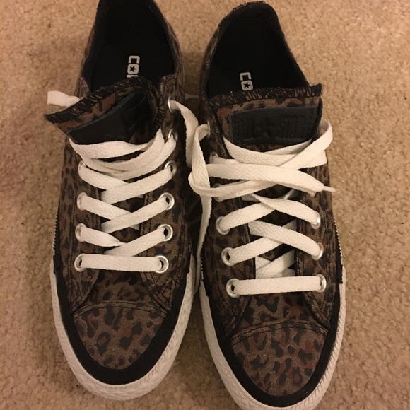 Converse Leopard