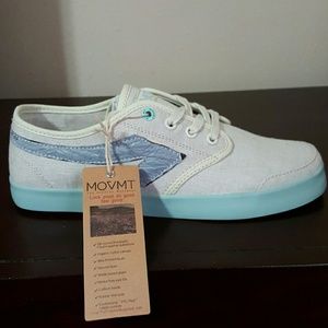 People's movement shoes