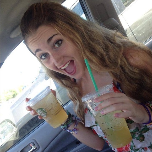 Meet your Posher, Chrissy - Picture 3 of 4