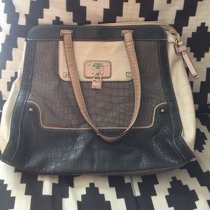 Guess purse