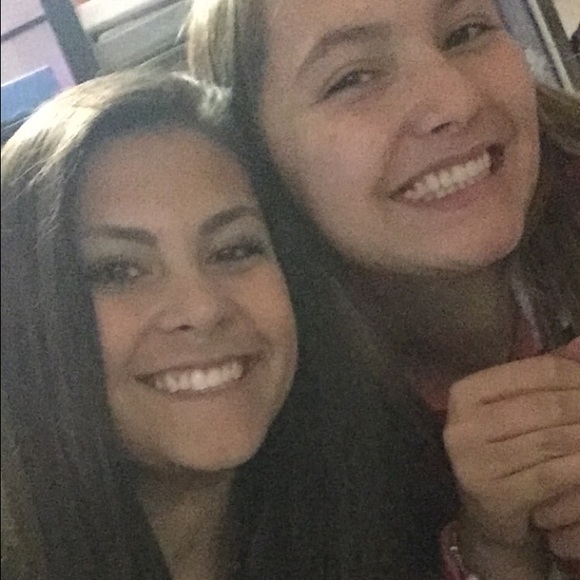 Meet your Posher, Macie - Picture 1 of 1