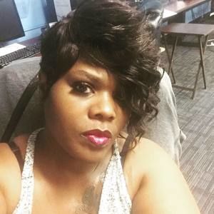 Meet your Posher, Elisha