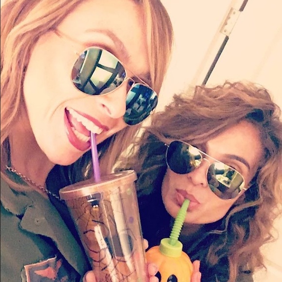 Meet your Poshers, Melanie & Ashley! - Picture 4 of 4