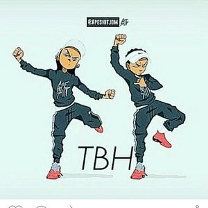 Meet your Posher, Dina