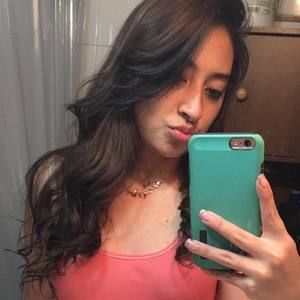 Meet your Posher, Elizabeth