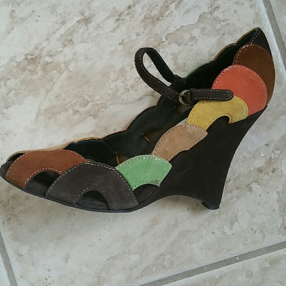 Steve Madden Peep Toe Shoe - Picture 2 of 3